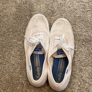 white keds
